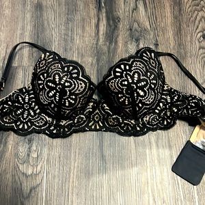 32C Aerie black lace push-up bra